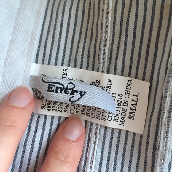 *SOLD* Black and White Corset - Picture 7 of 7